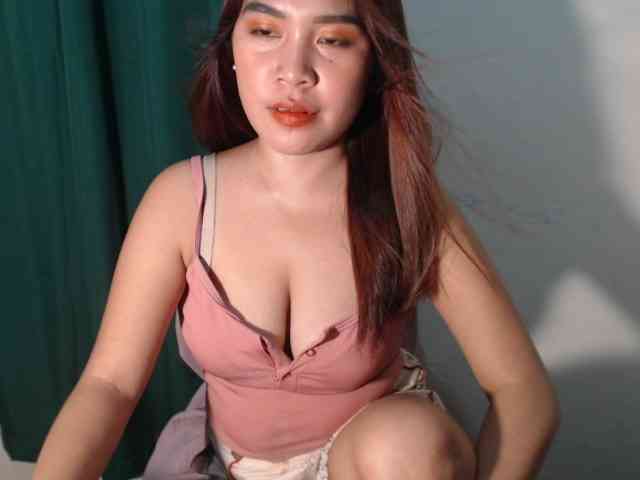 xxCherrybabexx webcam