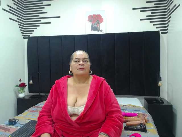 Idź na czacie QueenMatturex QueenMatturex