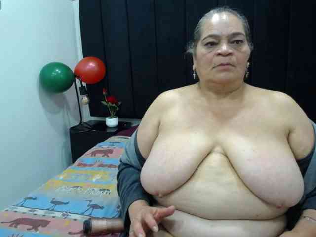 QueenMatturex webcam