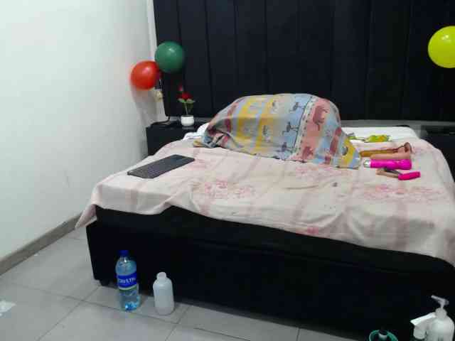 QueenMatturex webcam