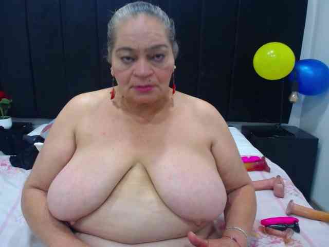 QueenMatturex webcam