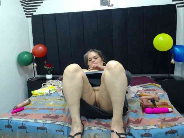 QueenMatturex webcam