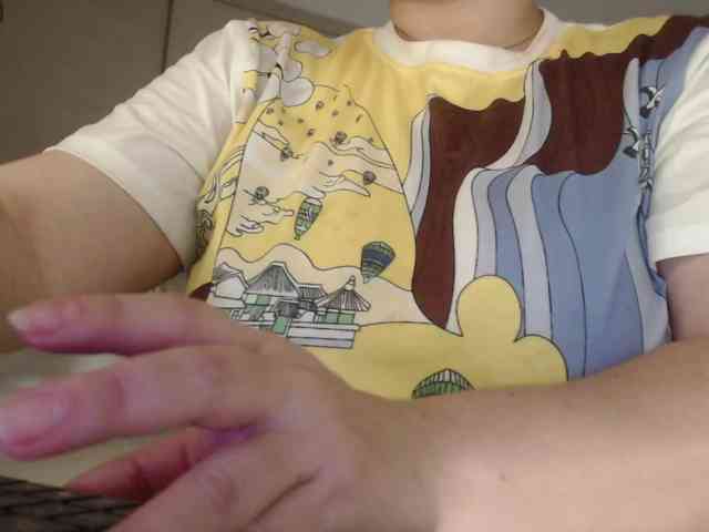 naturalmoommy webcam