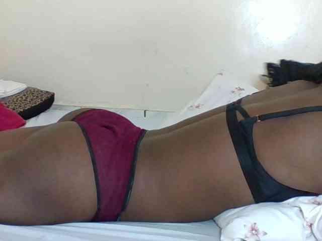 Ebonycutegal webcam
