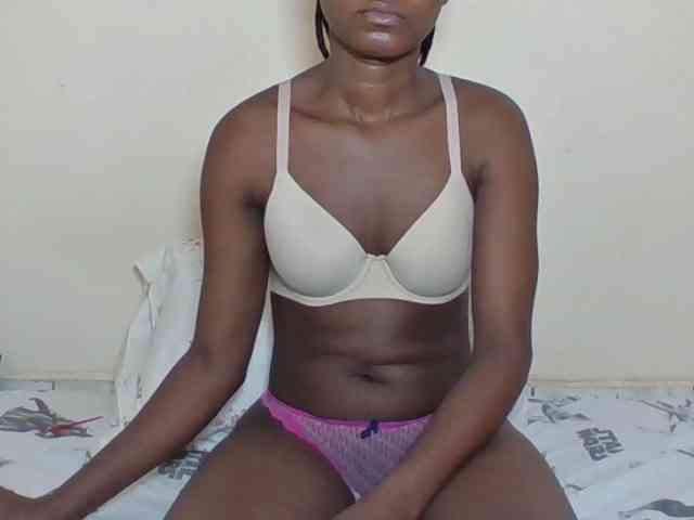 Ebonycutegal webcam