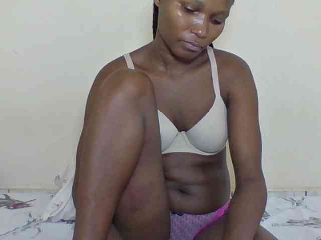 Ebonycutegal webcam