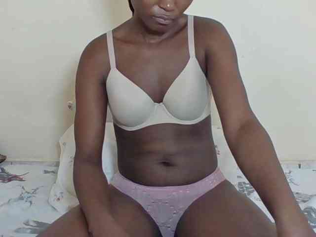 Ebonycutegal webcam