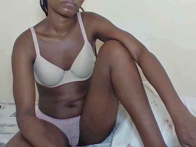 Ebonycutegal webcam