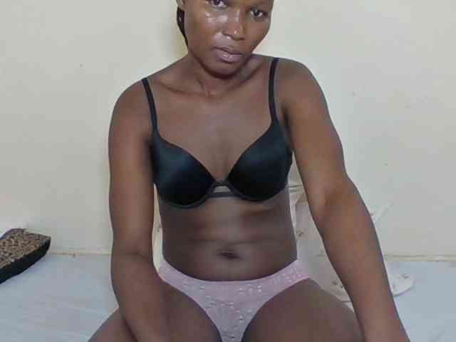 Ebonycutegal webcam