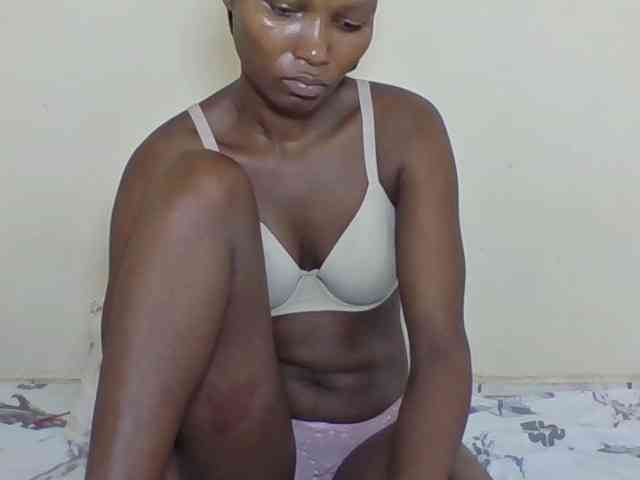 Ebonycutegal webcam