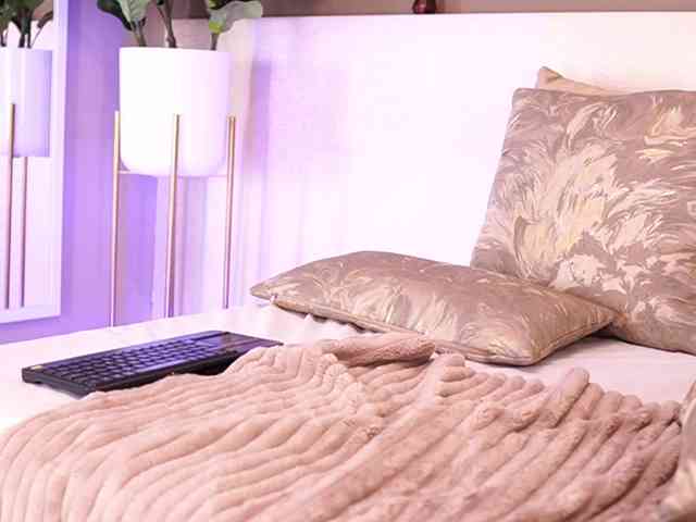 AylinMiller webcam