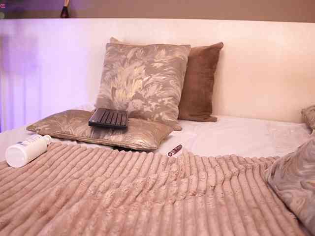 AylinMiller webcam