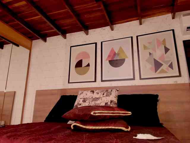 LunaRuso webcam