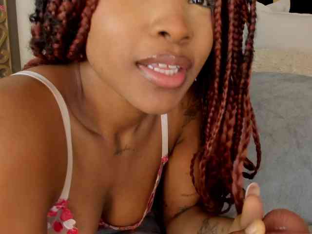 AriaFoster webcam