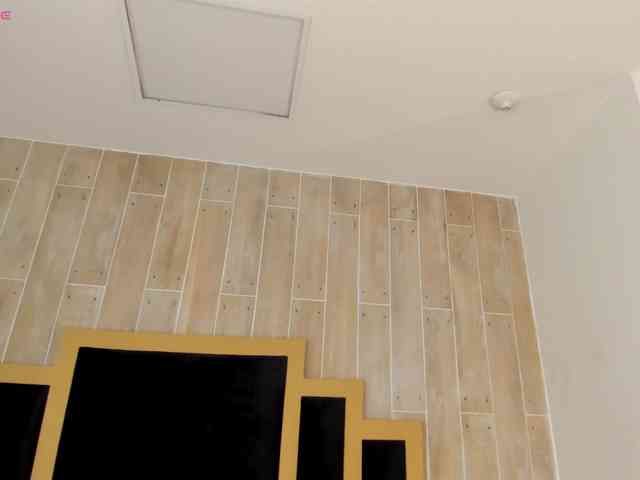 AriaFoster webcam