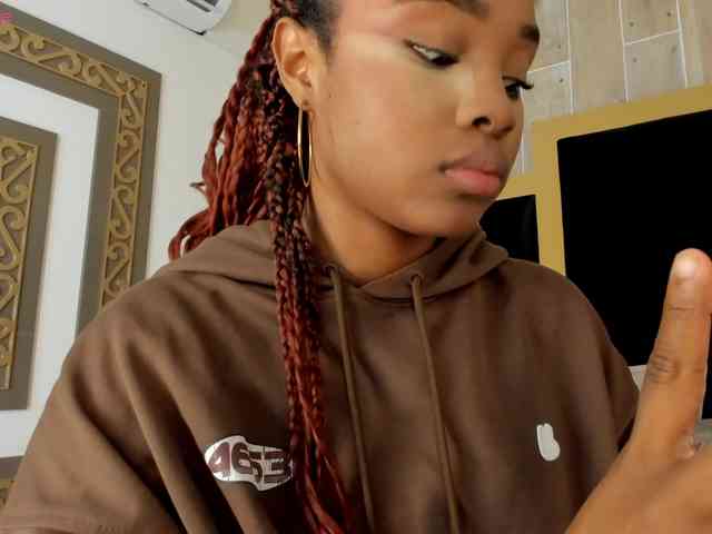 AriaFoster webcam