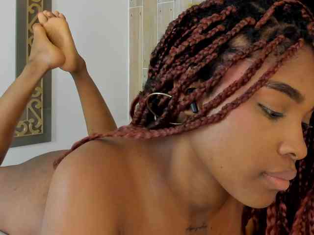 AriaFoster webcam