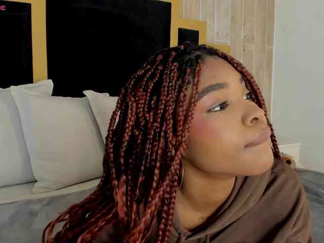 AriaFoster webcam
