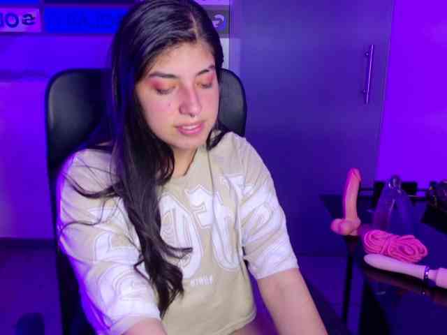 VileettaMiller webcam