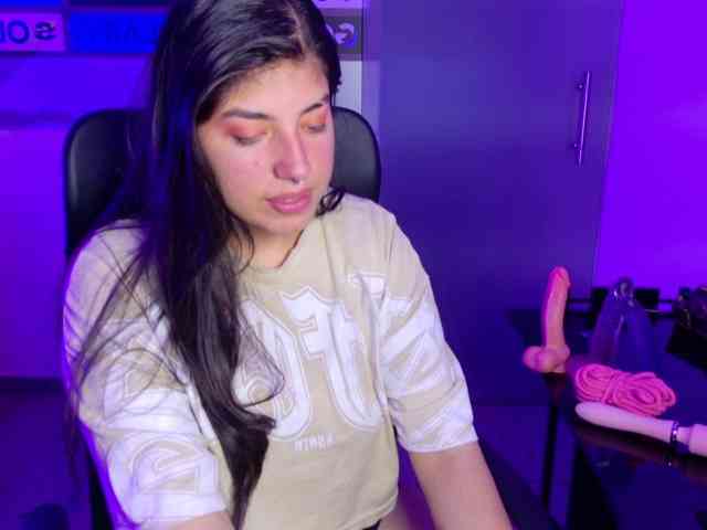 VileettaMiller webcam
