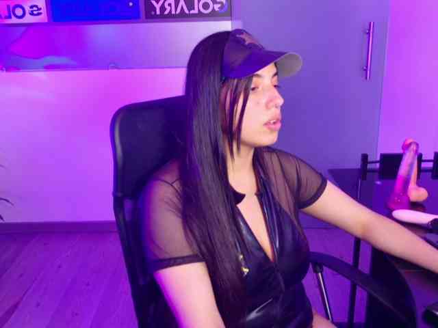 VileettaMiller webcam