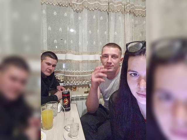 Рунетки: русские девушки дрочат члены с закрытой залупой, секс чат бесплатно