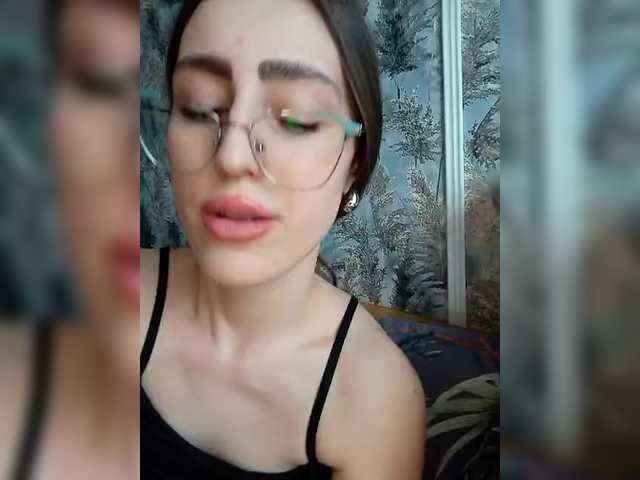 Vai a chattare su kiska-kira kiska-kira