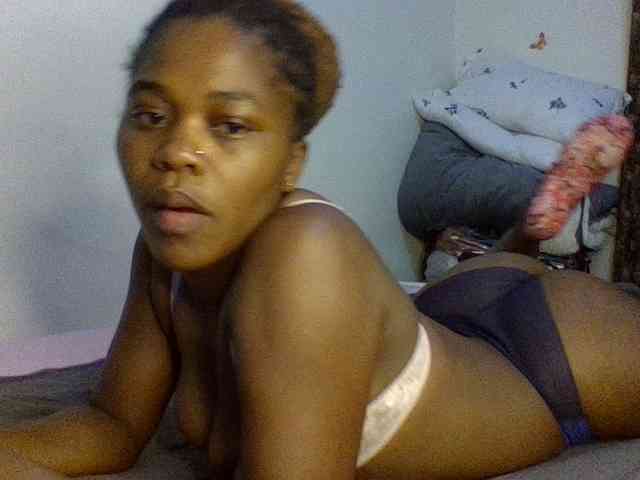 QueenJacky webcam