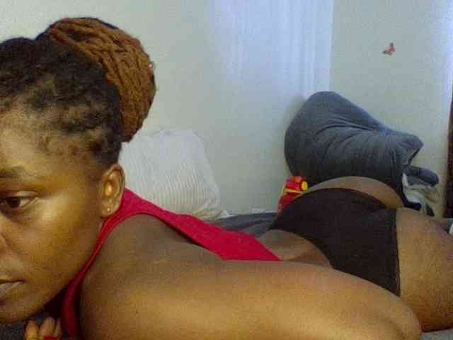 QueenJacky webcam