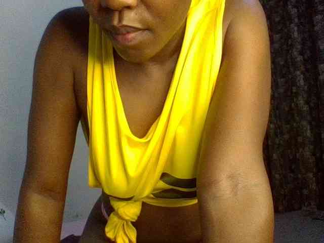 QueenJacky webcam
