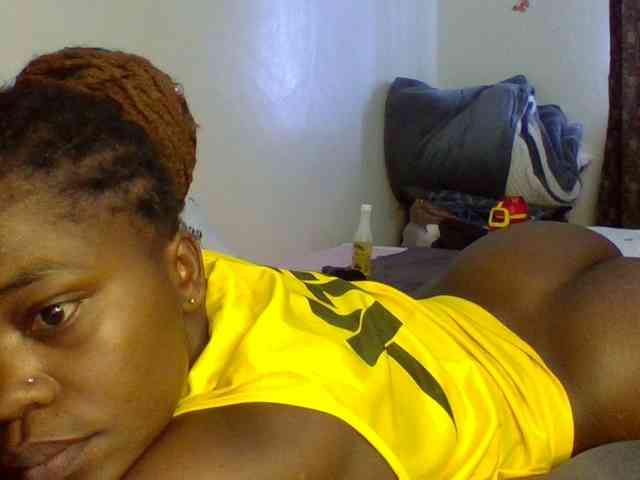 QueenJacky webcam