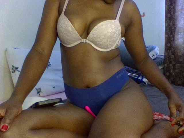 QueenJacky webcam