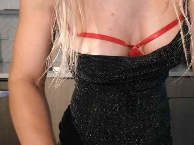 LunaBlondSexy webcam