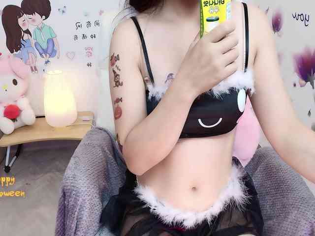 Angela19 webcam