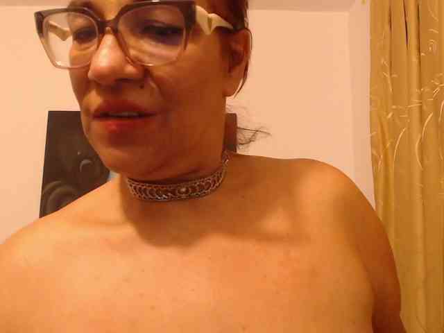Madame_Desire webcam