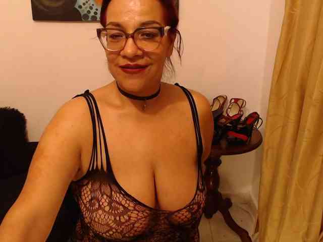 Madame_Desire webcam