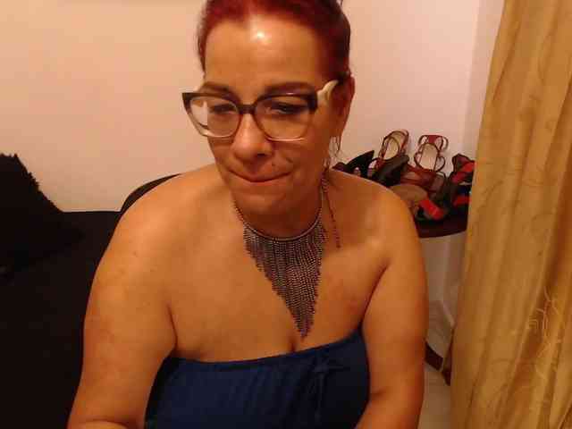 Madame_Desire webcam