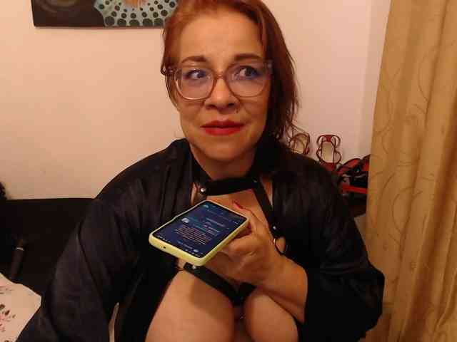 Madame_Desire webcam