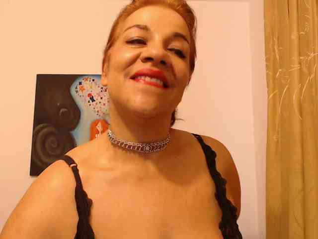 Madame_Desire webcam