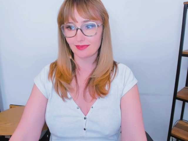 JustineAmore webcam