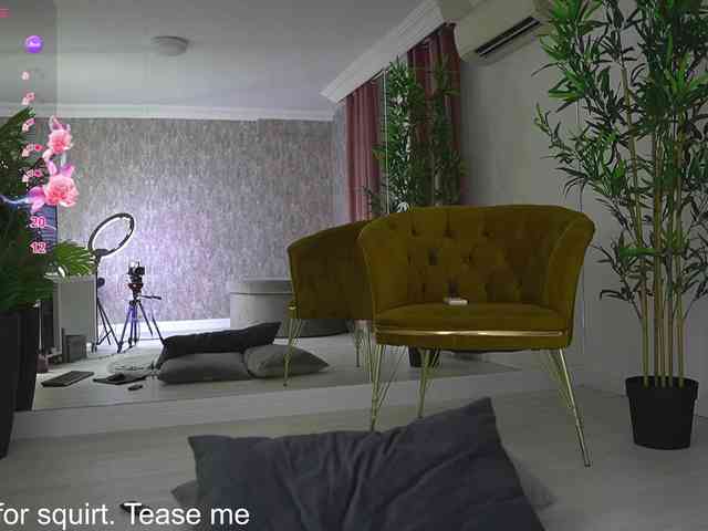 MyaBlack webcam