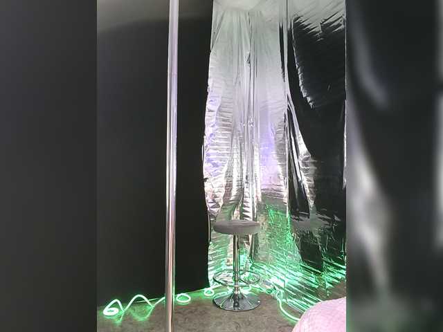 Gratis Live Sexcam mit A_R_T_A A_R_T_A