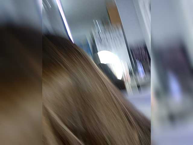 Entrez le videochat erotique avec le
modèle A_R_T_A A_R_T_A