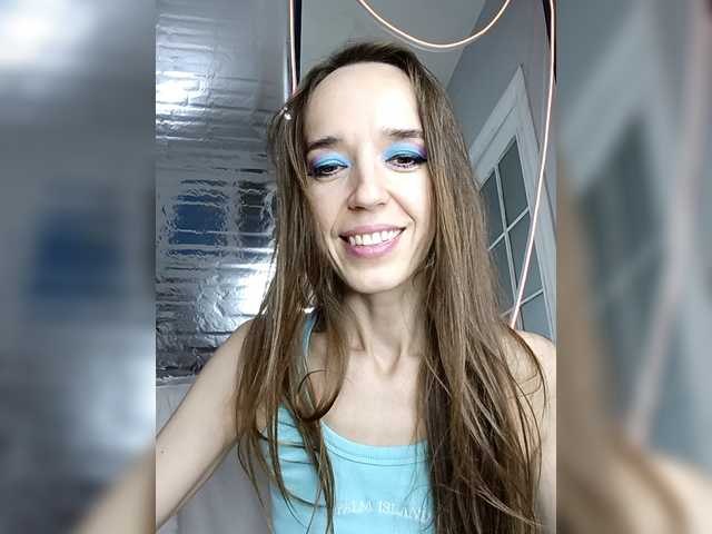 Entrez le videochat erotique avec le
modèle A_R_T_A A_R_T_A