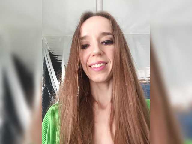 Entra en el chat con el modelo A_R_T_A A_R_T_A