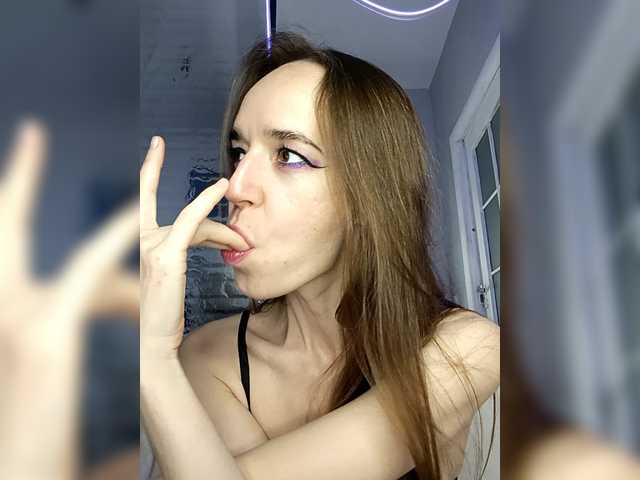 Entra en el chat con el modelo A_R_T_A A_R_T_A