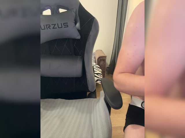 Vai a chattare su _M_O_L_O_K_O_ _M_O_L_O_K_O_