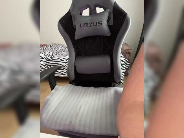 Vai a chattare su _M_O_L_O_K_O_ _M_O_L_O_K_O_