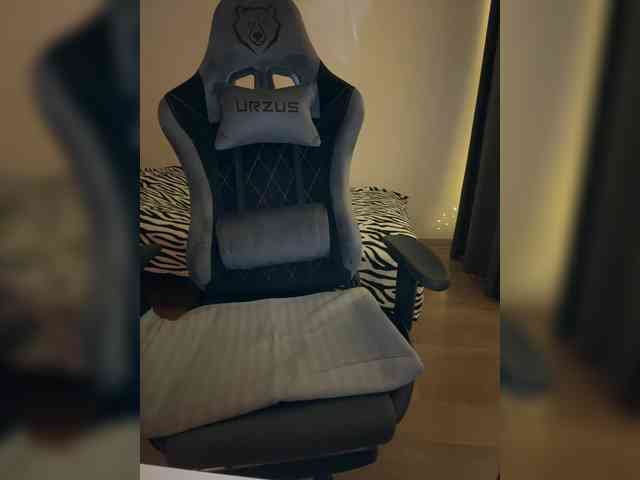 _M_O_L_O_K_O_'s Sexcam