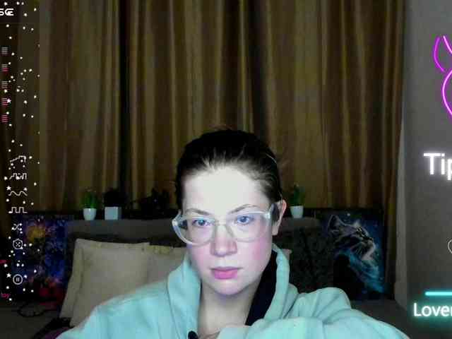 Aliciafolow009 webcam